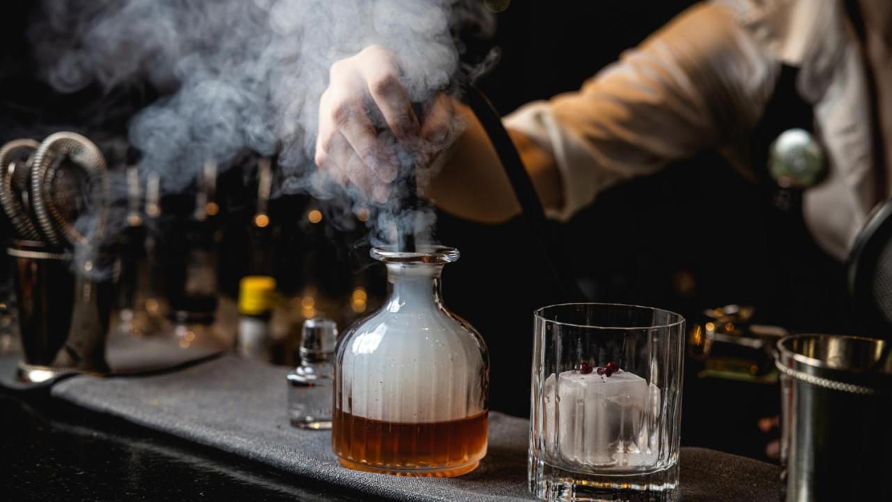 Ovolo The Valley Brisbane Ngoại thất bức ảnh Smoke being used in a cocktail