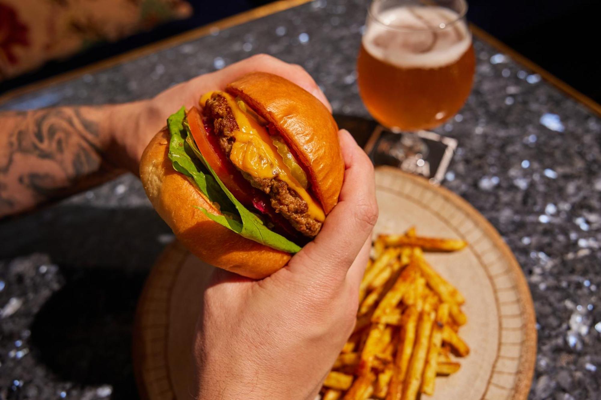 Ovolo The Valley Brisbane Ngoại thất bức ảnh A cheeseburger with fries