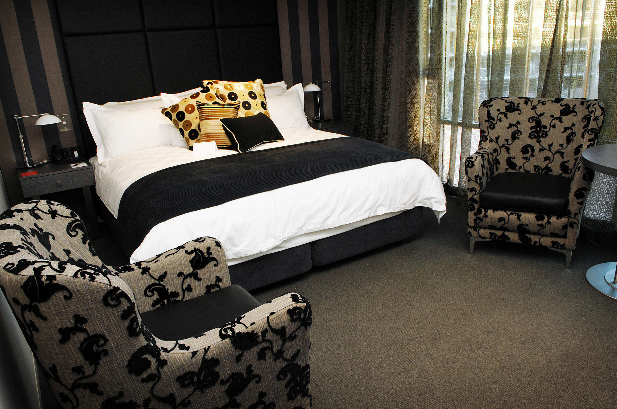 Ovolo The Valley Brisbane Ngoại thất bức ảnh A room at the hotel